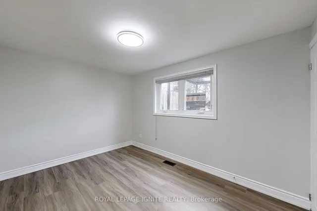 Additional image 30 of 47 Marthclare Ave