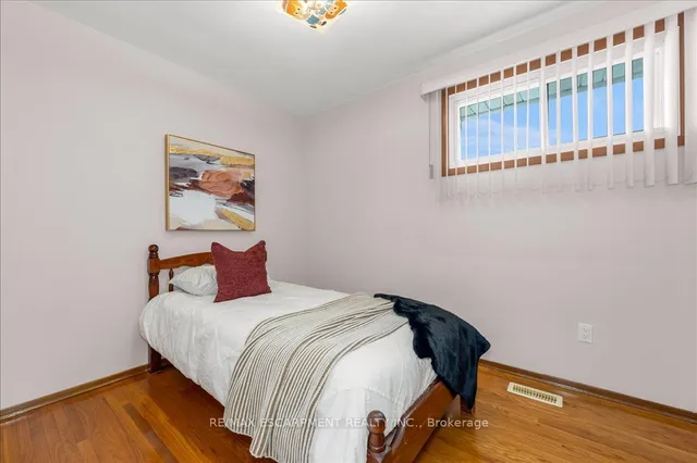 Additional image 20 of 43 Seaton Place Dr