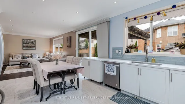 Additional image 17 of 1129 Meighen Way