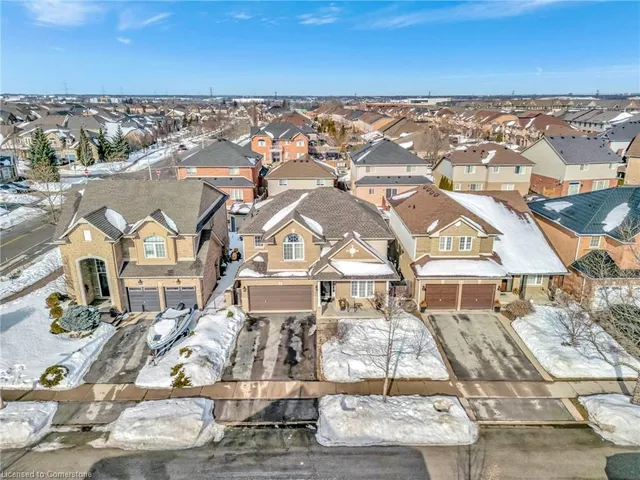 Additional image 36 of 7 Bocelli Cres