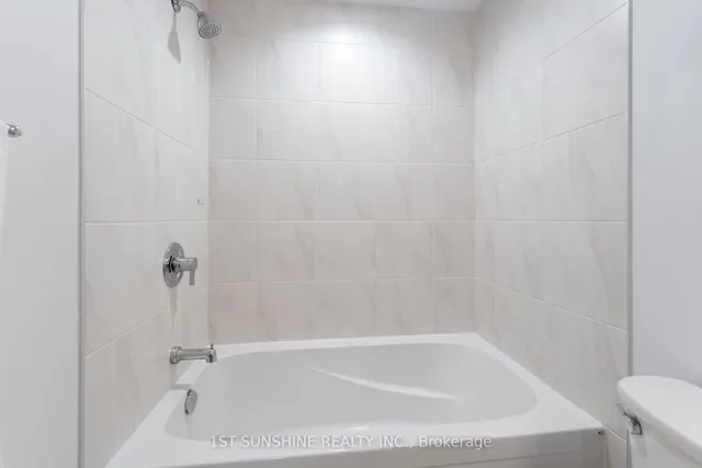 Additional image 34 of 1 Redfern Ave Unit 322