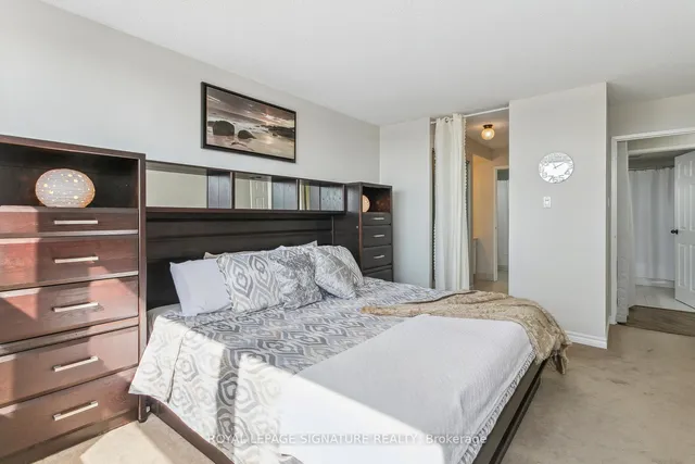 Additional image 26 of 8 Lisa St Unit PH2907