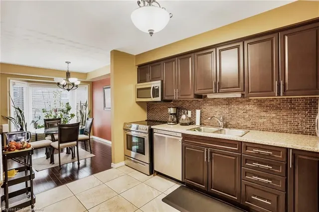 Additional image 12 of 255 Mount Albion Rd Unit 31