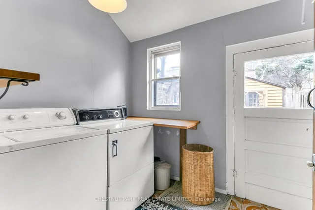 Additional image 15 of 131 Montrose Ave