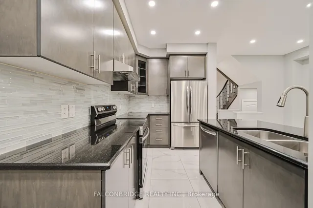 Additional image 17 of 28 Davenfield Circ