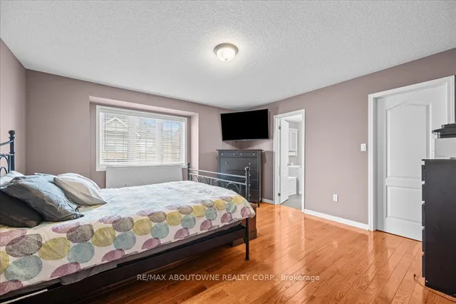 Additional image 18 of 889 Zelinsky Cres