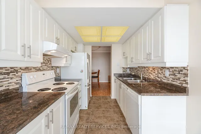 Additional image 16 of 20 Cherrytree Dr Unit 411