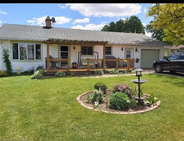 Additional image 41 of 1275 Ottawa St