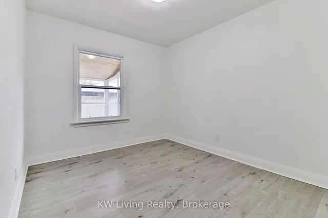 Additional image 13 of 11 Dorine Cres