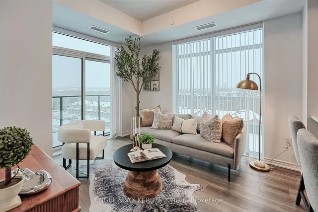 Additional image 17 of 460 Dundas St Unit 611