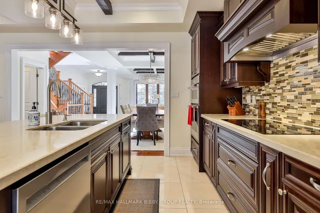 Additional image 15 of 11 Humbercrest Blvd