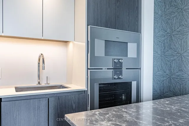 Additional image 27 of 81 Wellesley St Unit 1405