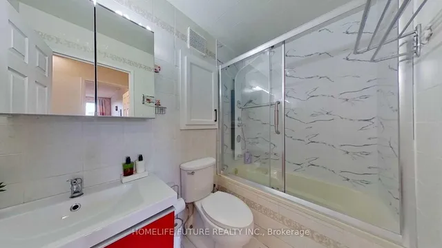 Additional image 17 of 2 Glamorgan Ave Unit 1003