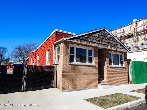 Primary image of 13 Hett Ave, Staten Island, NY 10306