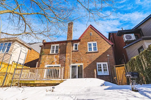 Additional image 32 of 34 Chedoke Ave