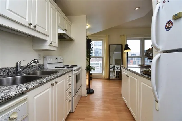 Additional image 16 of 135 James St Unit 502