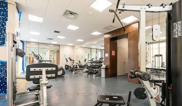 Additional image 44 of 35 Hollywood Ave Unit 703