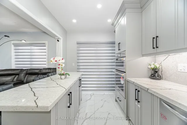 Additional image 12 of 4 Osgoode Dr