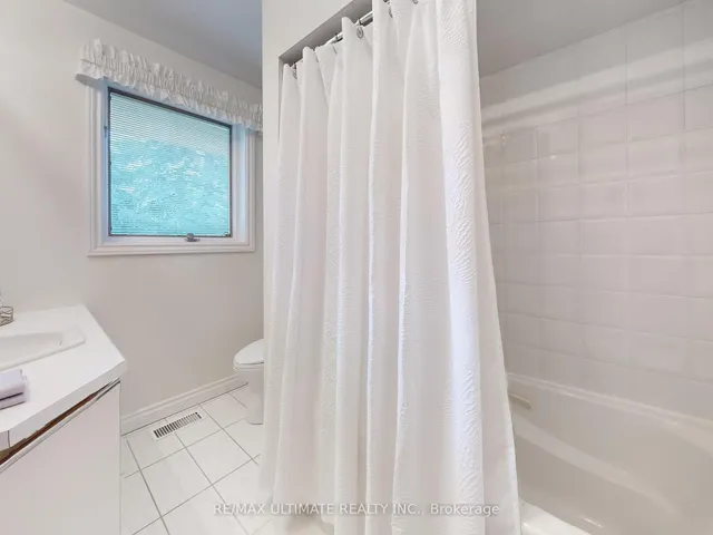 Additional image 25 of 39 Blithfield Ave