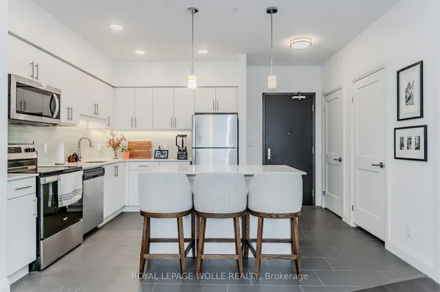 Additional image 25 of 399 Queen St Unit 210