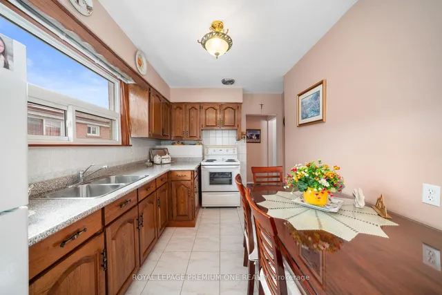 Additional image 11 of 92 Magellan Dr