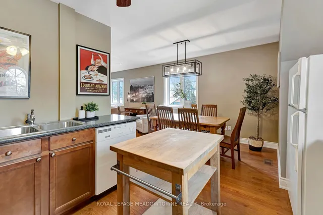 Additional image 32 of 128 Carlisle Rd