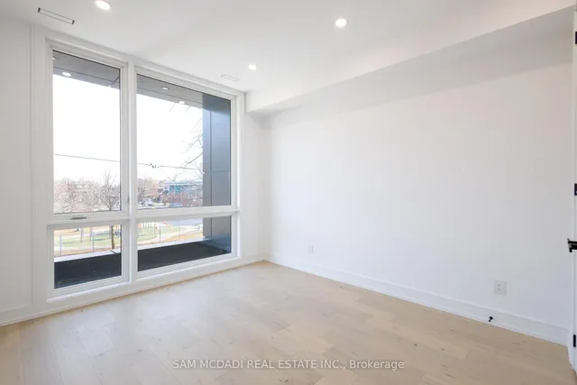 Additional image 30 of 24 Twenty First St