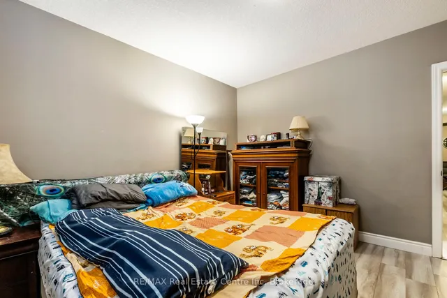 Additional image 14 of 38 Howe Dr Unit 8B