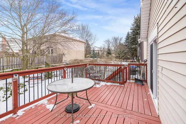 Additional image 33 of 647 Tomahawk Cres