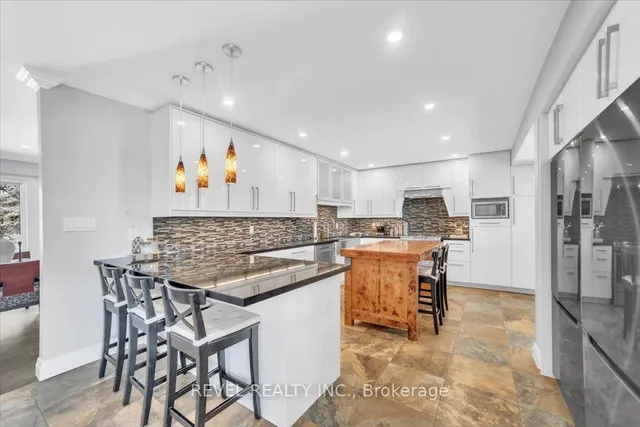 Additional image 9 of 13 Ellen St