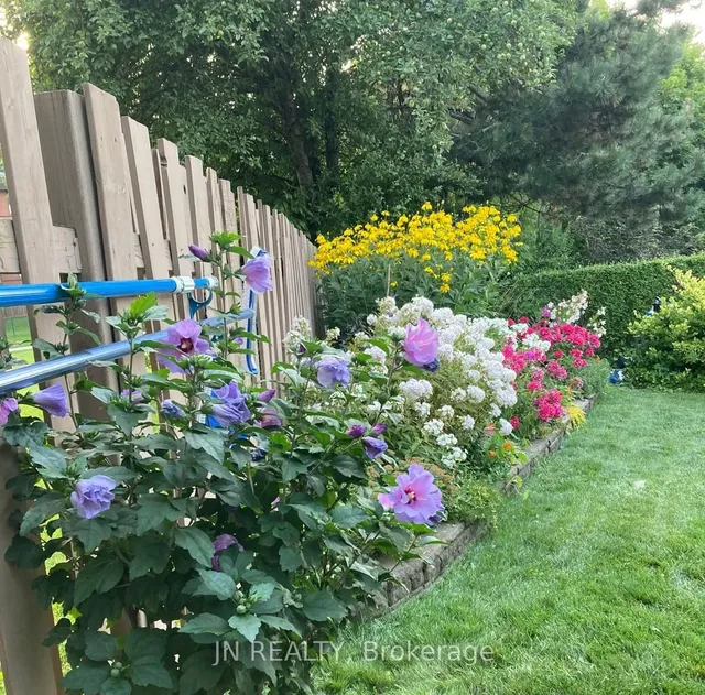 Additional image 46 of 27 Finchley Cres