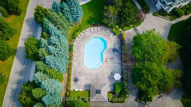 Additional image 35 of 10 Laurelcrest St Unit 412