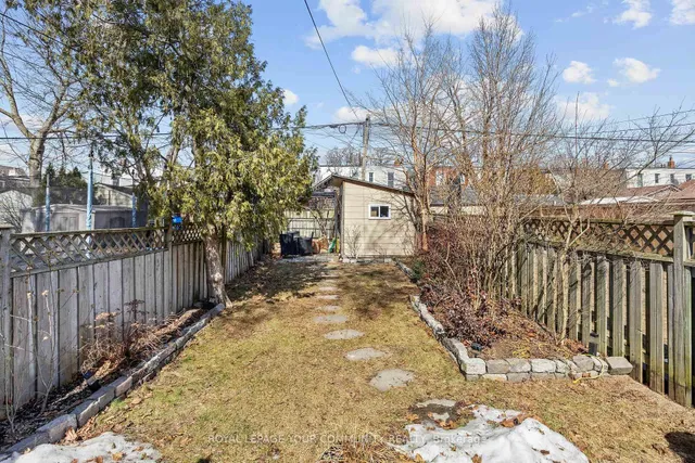 Additional image 35 of 536 Glebeholme Blvd