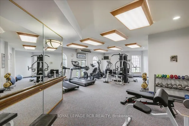 Additional image 33 of 95 Twentyplace Blvd Unit 3