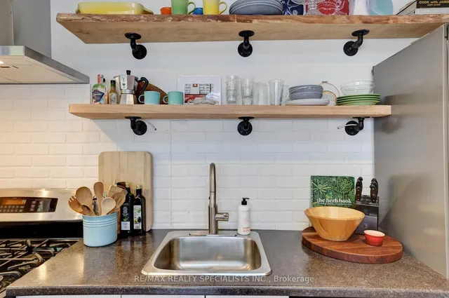 Additional image 17 of 94 Glendale Ave