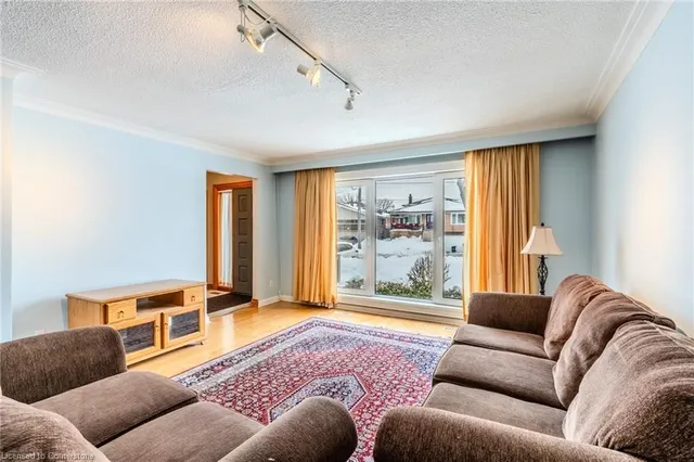 Additional image 11 of 57 Apted Ave