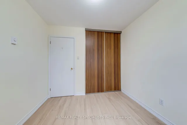 Additional image 33 of 17 Centennial Park Rd Unit 16