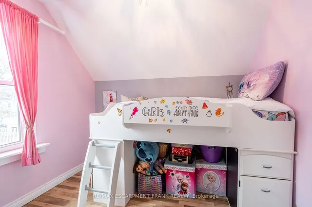 Additional image 30 of 32 East 23rd St