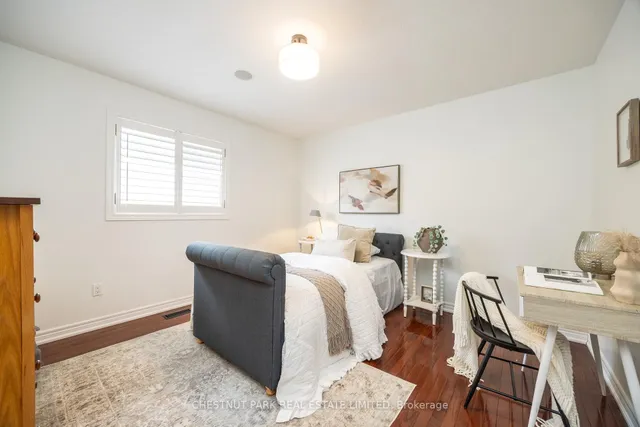 Additional image 21 of 48 Playfair Crt