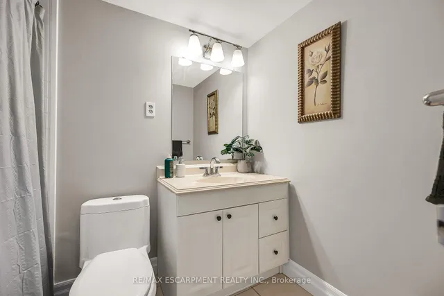 Additional image 26 of 1966 MAIN St Unit 502