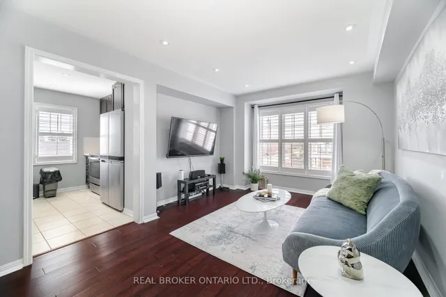 Additional image 22 of 40 Suitor Crt