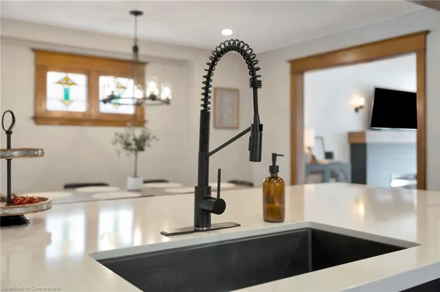 Additional image 18 of 256 London St