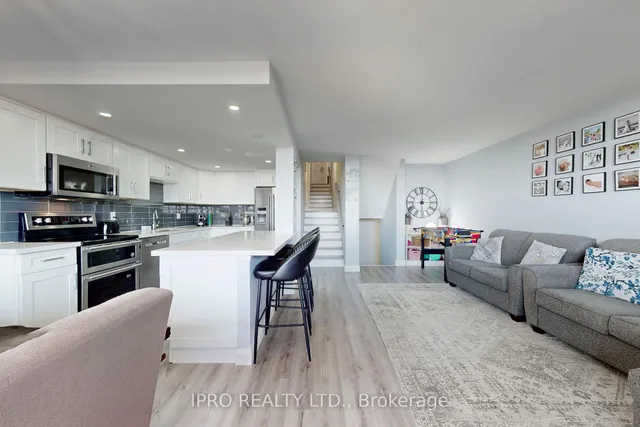 Additional image 5 of 11 Wincott Dr Unit 1111