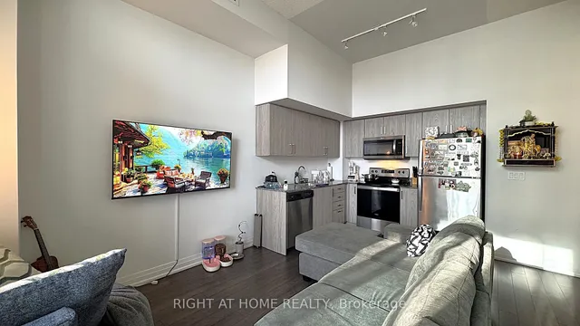 Additional image 2 of 20 Meadowglen Pl Unit 824