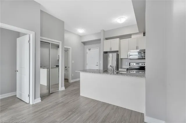 Additional image 13 of 35 Southshore Cres Unit 421