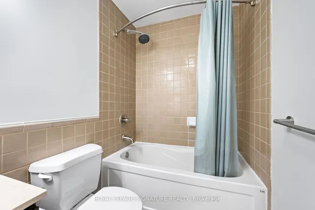 Additional image 14 of 100 John St Unit 1401