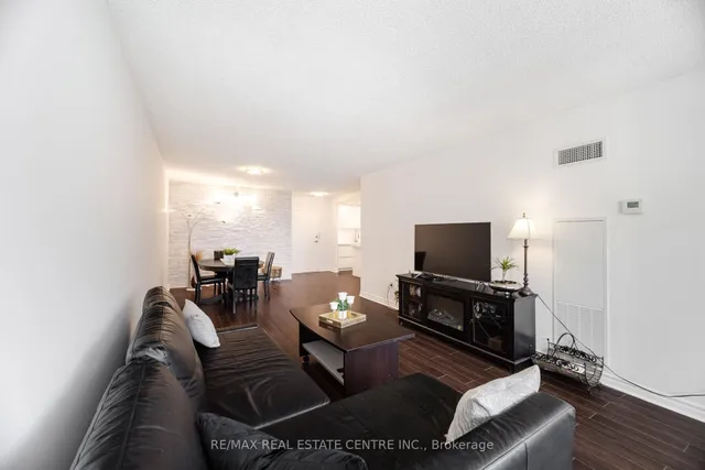 Additional image 9 of 299 Mill Rd Unit 409