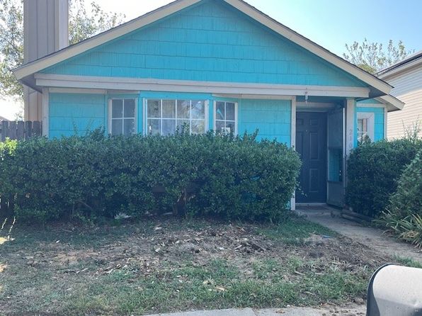 2107 Nantucket Village Dr, Dallas, TX 75227