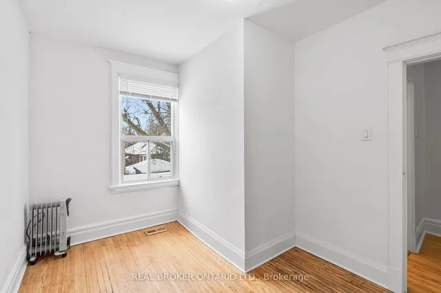 Additional image 20 of 32 Monarch Park Ave