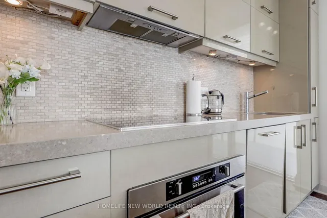 Additional image 23 of 1080 Bay St Unit 2410